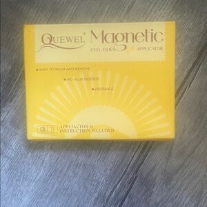 Quewel Magnetic Eyelashes with Applicator